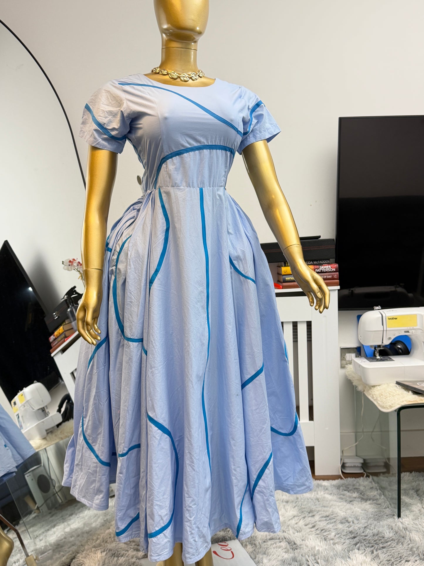 Moda dress